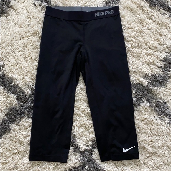 Nike Pants - Nike Pro Crop Capri Pants Dri Fit